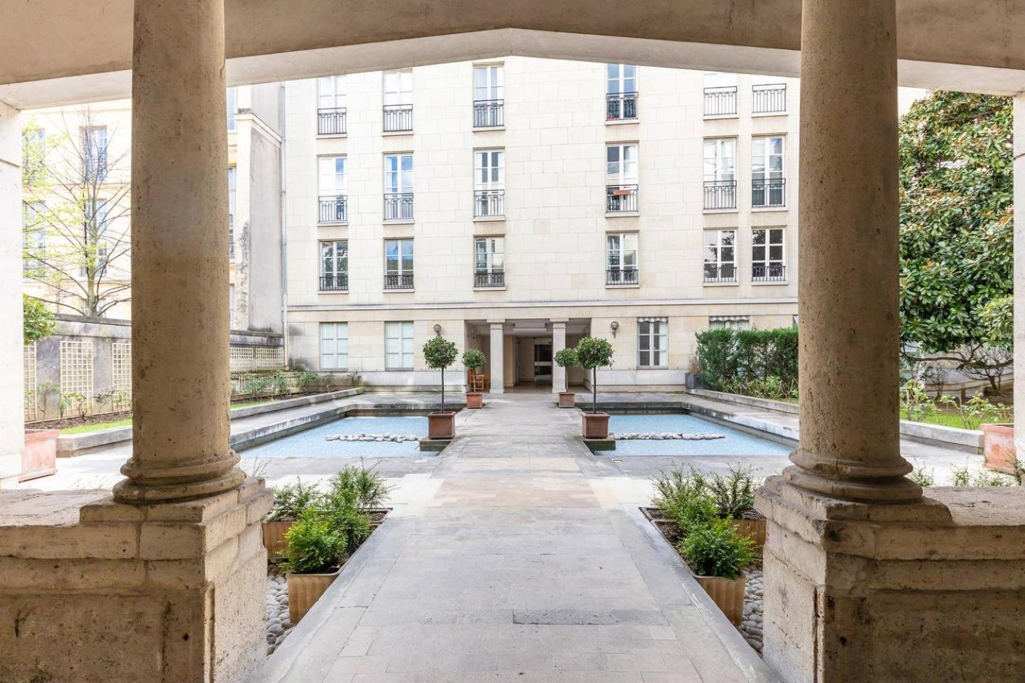 Home In Paris Marais Elegant Flat In Old Paris Dış mekan fotoğraf